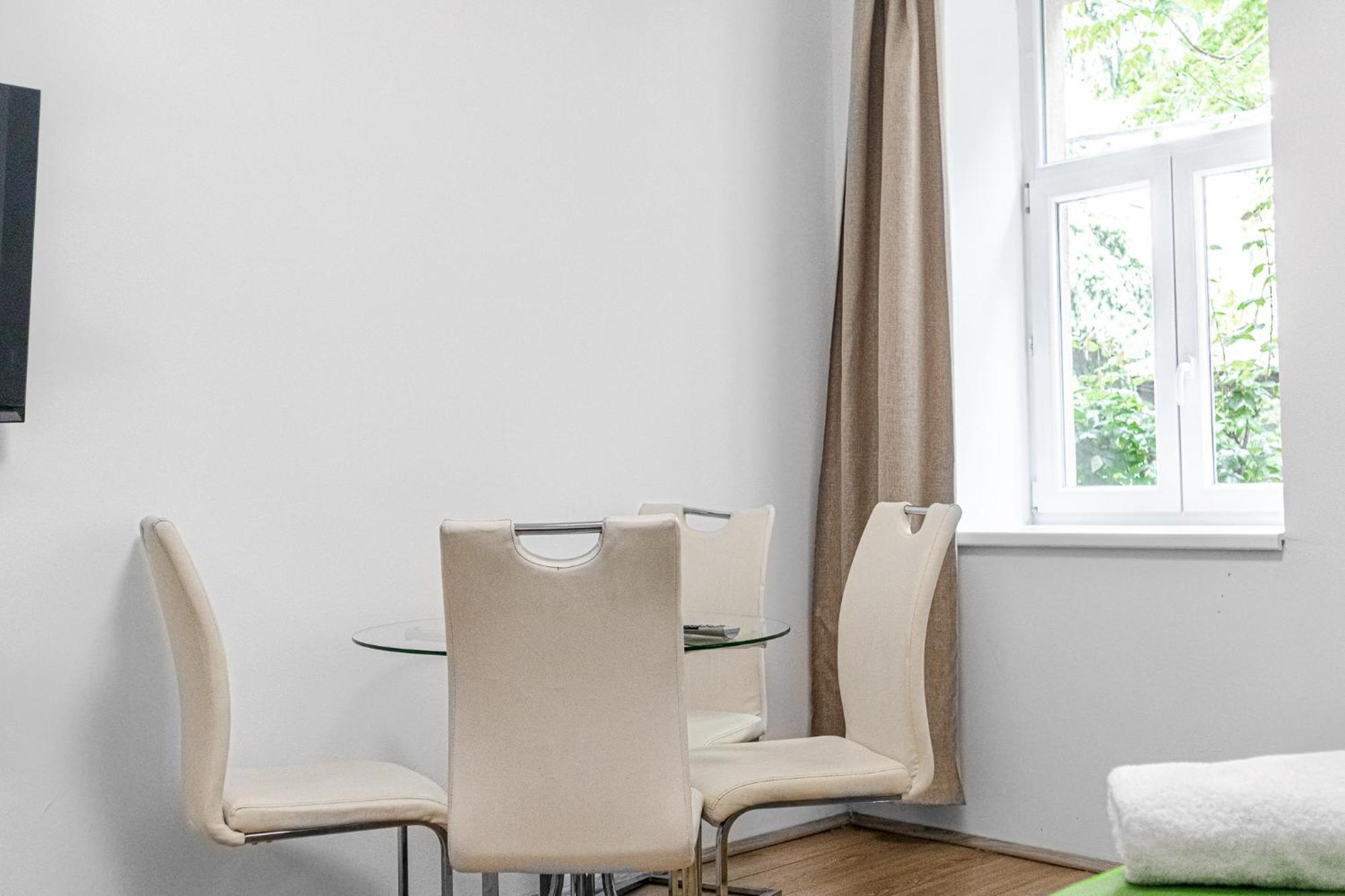Lovely 2Br Shared Apartment, Enkplatz U3, 15Min To Center Viena Exterior foto